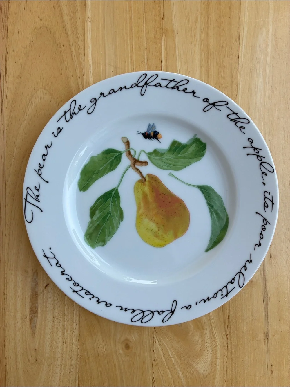 Williams-Sonoma Orchard Suite porcelain pear plate